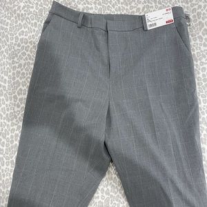 Uniqlo ankle pants never worn